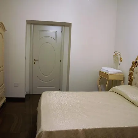 Beb Mariafrancesca Bed & Breakfast Neapel