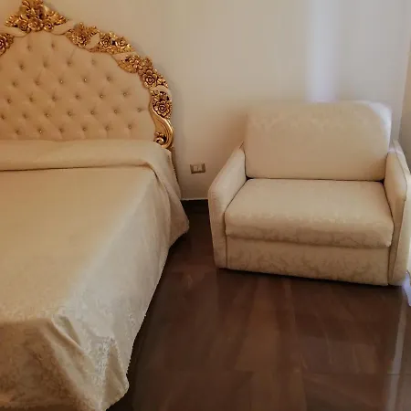 Beb Mariafrancesca Bed & Breakfast Neapel