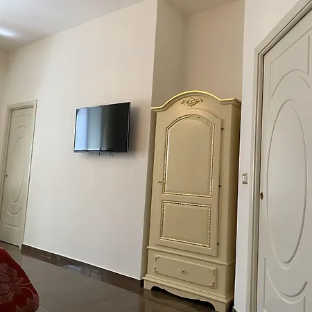 Bed & Breakfast Beb Mariafrancesca 4*