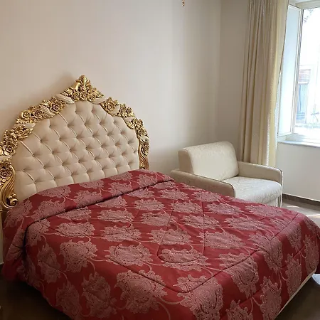 Bed & Breakfast Beb Mariafrancesca 4*