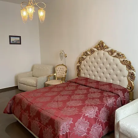 Bed and breakfast Da Francesco Stazione 3*