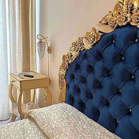 Beb Mariafrancesca Bed & Breakfast Napels