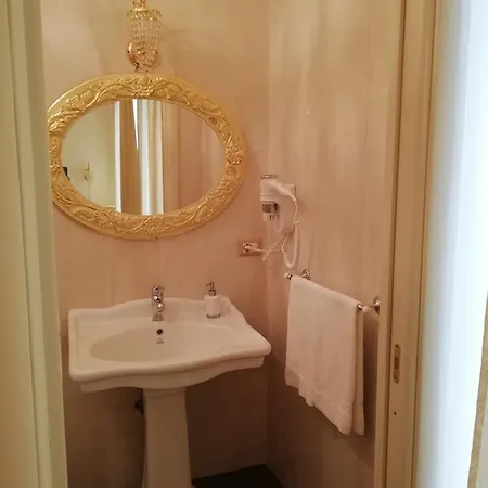 Bed & Breakfast Beb Mariafrancesca Napels