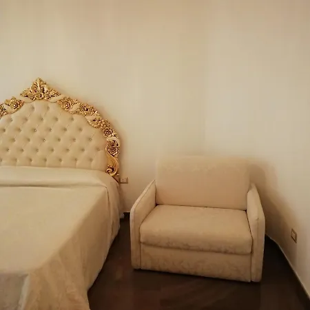 Maria Francesca Couette-café 3*